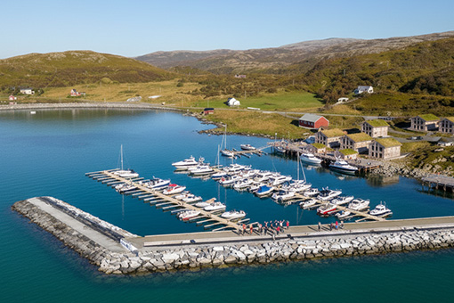 Marina Mikkelvik smabathavn om oss.